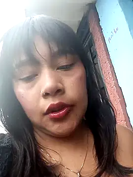 Dulce Pettit online show from October 2025 06:08:02 PM