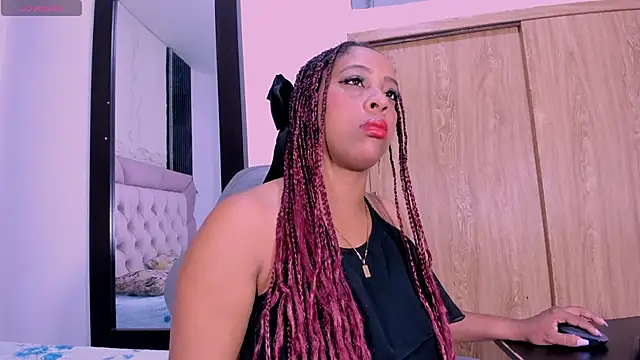 Faver  online show from November 2025 12:27:02 PM