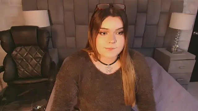 Maxxxine1 online show from November 2025 06:02:02 AM