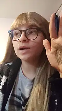 Snapshot of Aurora_blaack chatting on November 2025 02:10:02 AM Aurora blaack online show from November 2025 02:10:02 AM