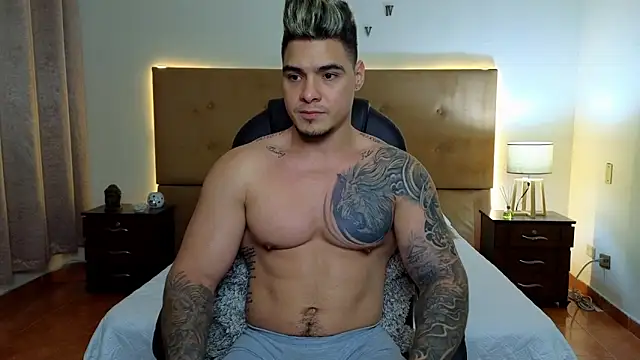 Steven Velez online show from September 2025 01:40:01 AM