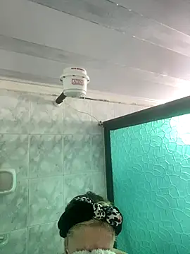 Snapshot of Sallem_Pink chatting on September 2025 09:45:02 AM Sallem Pink online show from September 2025 09:45:02 AM