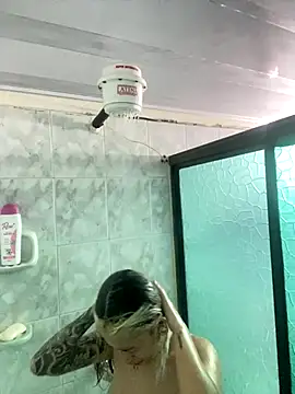 Snapshot of Sallem_Pink chatting on October 2025 03:35:01 PM Sallem Pink online show from October 2025 03:35:01 PM