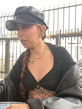 Snapshot of Sallem_Pink chatting on November 2025 11:53:01 AM Sallem Pink online show from November 2025 11:53:01 AM