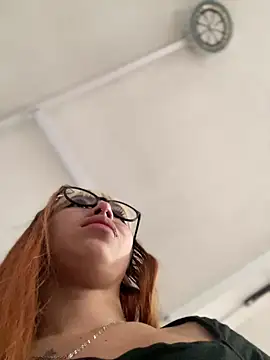 Snapshot of Sallem_Pink chatting on February 2026 11:31:02 AM Sallem Pink online show from February 2026 11:31:02 AM