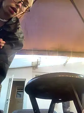 Snapshot of Sallem_Pink chatting on February 2026 11:13:01 AM Sallem Pink online show from February 2026 11:13:01 AM