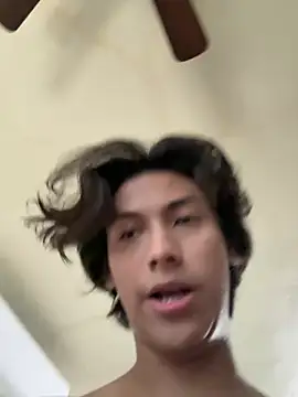 EmilianoPerex online show from January 2026 08:03:02 PM