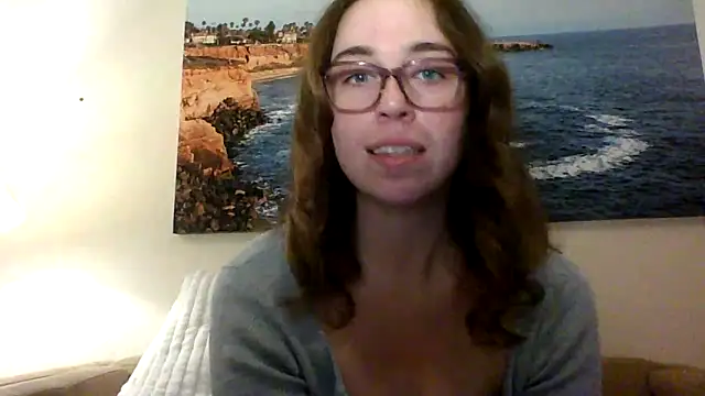 Snapshot of sweetsocalgirl chatting on February 2026 03:04:01 AM sweetsocalgirl online show from February 2026 03:04:01 AM