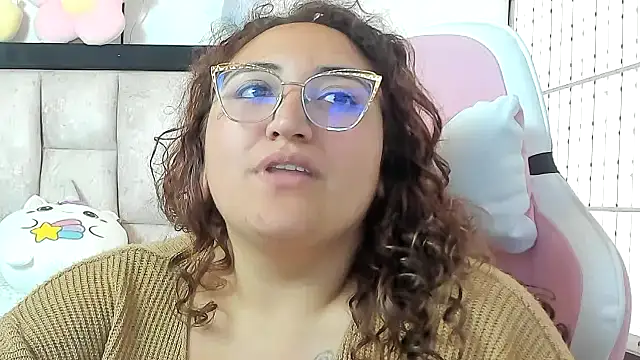 charlloteevans X online show from September 2025 04:08:01 PM