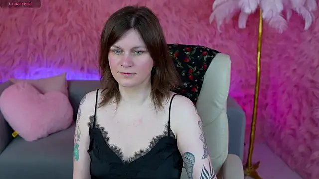 TinaMelt online show from May 2026 06:48:02 PM