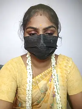 Snapshot of Tamil_Princess12 chatting on April 2026 05:27:01 PM Tamil Princess12 online show from April 2026 05:27:01 PM