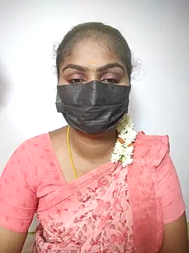 Snapshot of Tamil_Princess12 chatting on May 2026 06:57:01 PM Tamil Princess12 online show from May 2026 06:57:01 PM