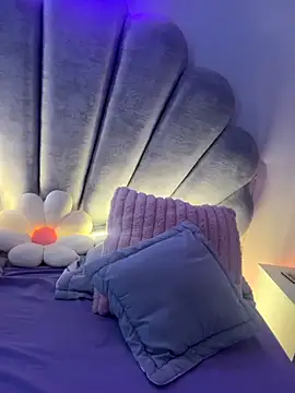 emma-conti2 online show from December 2025 03:21:01 PM