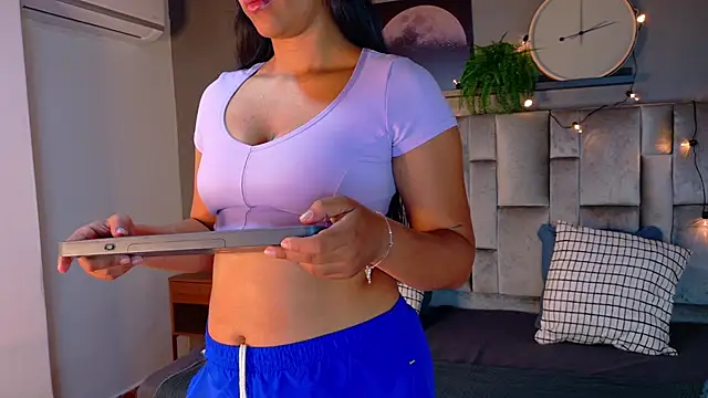 RiriiBrunette   online show from November 2025 07:45:02 PM