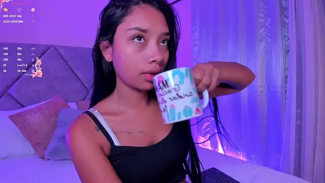 MissPocahontass online show from September 2025 11:47:02 AM