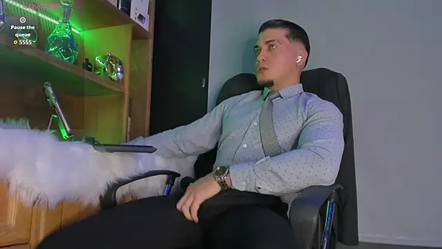 Gael williams1 online show from September 2025 06:11:02 PM