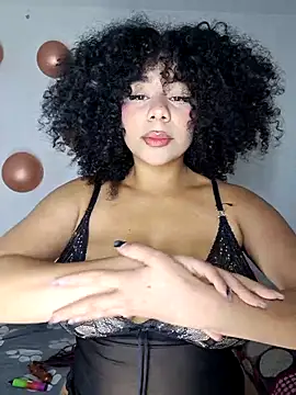 Snapshot of Yerystar chatting on December 2025 12:07:02 AM Yerystar online show from December 2025 12:07:02 AM