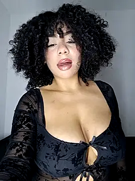 Snapshot of Yerystar chatting on January 2026 10:13:02 PM Yerystar online show from January 2026 10:13:02 PM