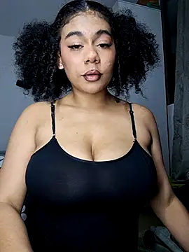 Snapshot of Yerystar chatting on February 2026 03:24:01 AM Yerystar online show from February 2026 03:24:01 AM