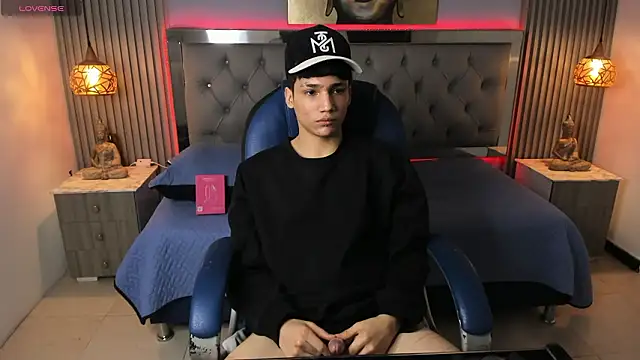 SamBlack  online show from February 2026 12:49:01 PM