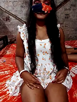 RAYI Queen 4 online show from October 2025 06:38:02 PM