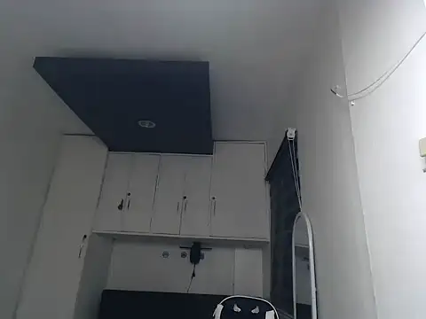 eattmebabyy online show from April 2026 12:29:02 PM