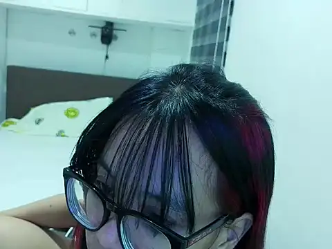 eattmebabyy online show from May 2026 10:12:01 AM