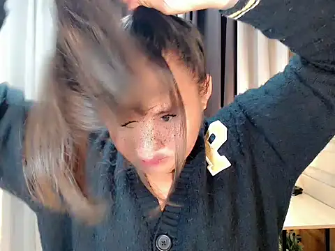 ursexy ceciliaxx online show from September 2025 05:46:02 PM