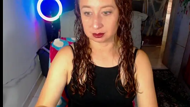 Milf Valeria online show from October 2025 02:50:01 PM