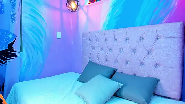MaxiWildd online show from May 2026 12:33:02 PM