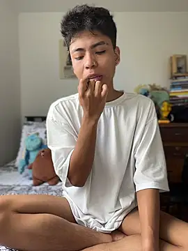 MaxiWildd online show from July 2026 02:01:01 PM