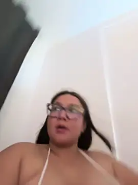 Kyleighc online show from May 2026 11:34:04 PM