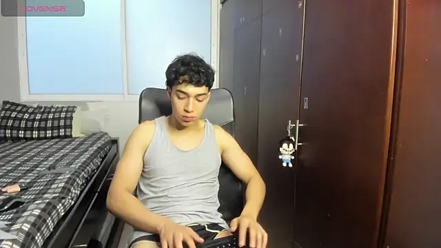 Noxx starkK online show from November 2025 08:33:02 PM