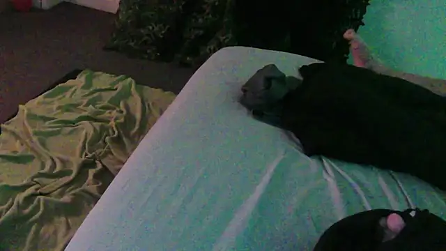 Wir2002Paar online show from November 2025 09:09:02 AM