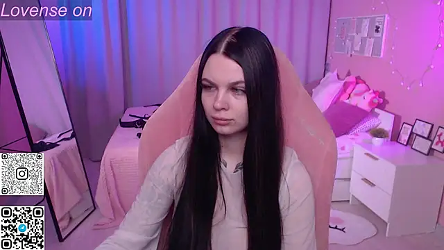 Michela Fruet online show from May 2026 01:02:02 AM