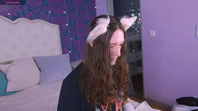 Snapshot of SilverMuse chatting on March 2026 10:15:02 PM SilverMuse online show from March 2026 10:15:02 PM