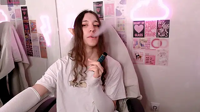 Snapshot of SilverMuse chatting on March 2026 09:52:01 PM SilverMuse online show from March 2026 09:52:01 PM