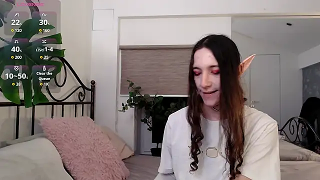 Snapshot of SilverMuse chatting on March 2026 12:04:01 AM SilverMuse online show from March 2026 12:04:01 AM