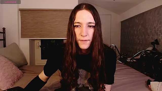 Snapshot of SilverMuse chatting on March 2026 09:04:02 PM SilverMuse online show from March 2026 09:04:02 PM