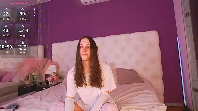 Snapshot of SilverMuse chatting on March 2026 12:23:02 AM SilverMuse online show from March 2026 12:23:02 AM