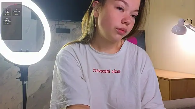 Snapshot of miss_bubbles_ chatting on October 2025 12:20:01 AM miss bubbles online show from October 2025 12:20:01 AM