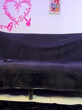 Valen G111 online show from October 2025 05:46:02 PM