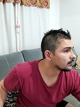 Snapshot of Bradd_32 chatting on September 2025 01:49:01 AM Bradd 32 online show from September 2025 01:49:01 AM