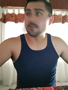 Snapshot of Bradd_32 chatting on January 2026 07:08:02 PM Bradd 32 online show from January 2026 07:08:02 PM