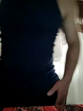 Snapshot of Bradd_32 chatting on January 2026 05:07:02 PM Bradd 32 online show from January 2026 05:07:02 PM