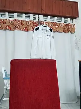 Snapshot of Bradd_32 chatting on February 2026 02:27:02 AM Bradd 32 online show from February 2026 02:27:02 AM