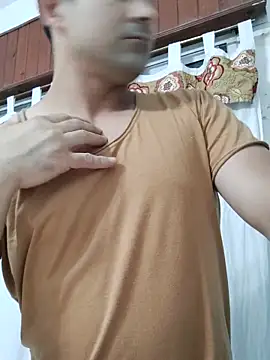 Snapshot of Bradd_32 chatting on February 2026 11:19:01 AM Bradd 32 online show from February 2026 11:19:01 AM