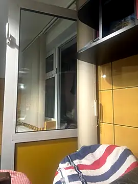 adiluci1 online show from November 2025 04:37:01 AM