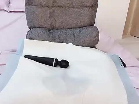 Tina-333 online show from November 2025 07:14:01 PM