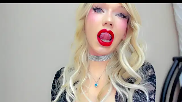 Snapshot of Mia_Miss_Sensual chatting on February 2026 11:35:01 PM Mia Miss Sensual online show from February 2026 11:35:01 PM